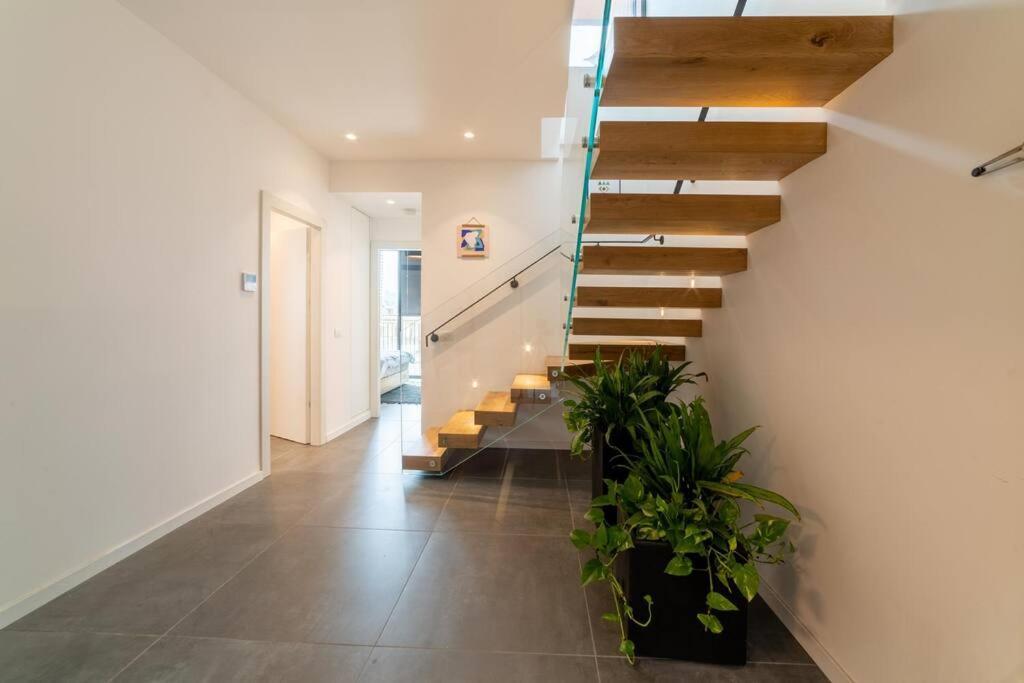 Amazing Penthouse On Gordon Beach 8 Guests Tel Aviv-Jaffa Exterior foto